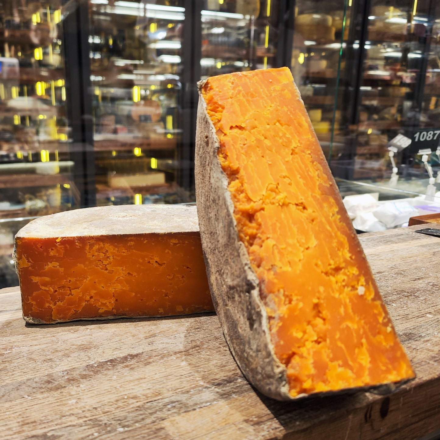 AGED RUTLAND RED