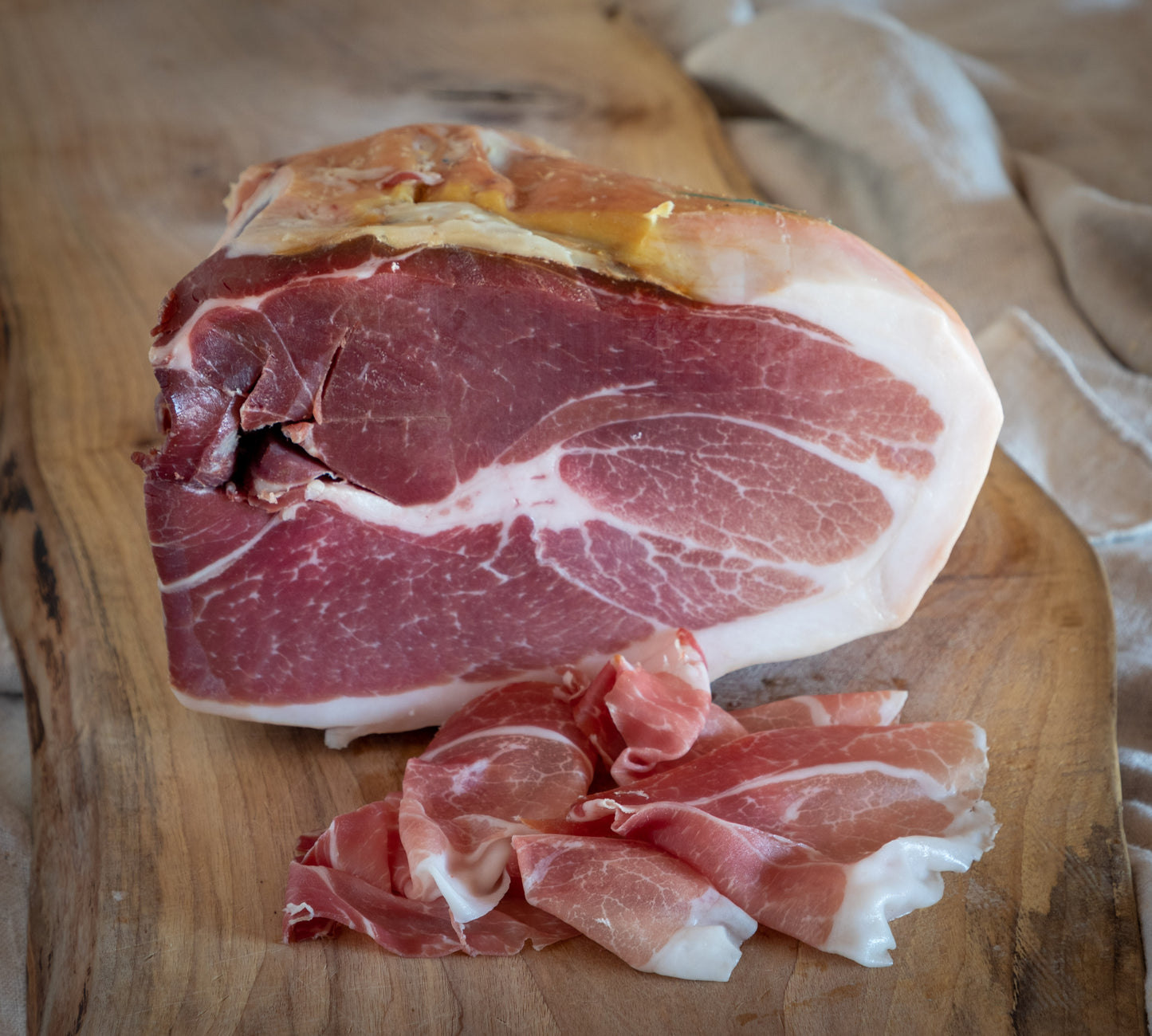 PROSCIUTTO CRUDO DI SANT' ILARIO