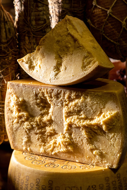 PARMIGIANO REGGIANO DOP 24 MESI - Formaggidieros